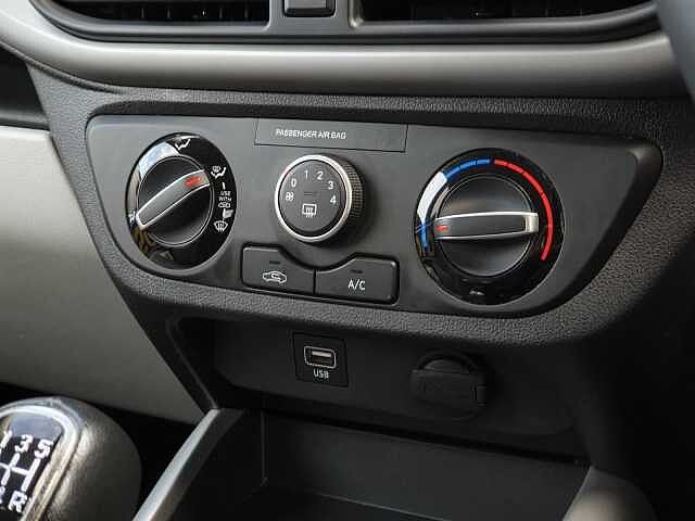 Hyundai i10 1.0 MPi Premium 5dr