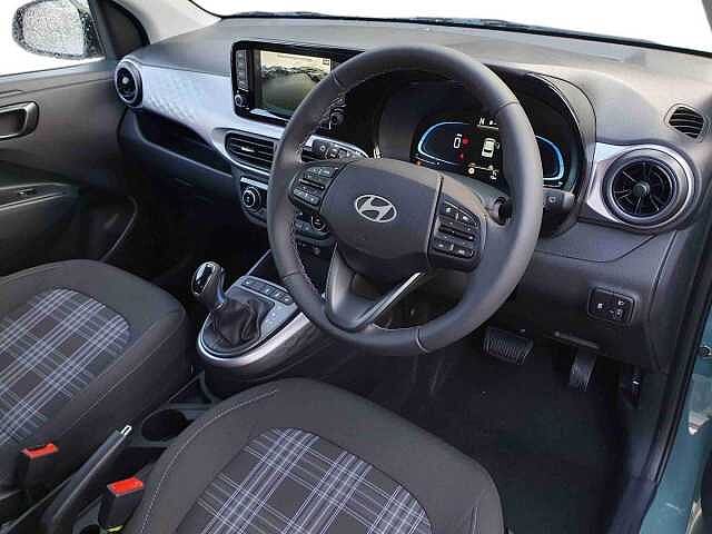 Hyundai i10 1.2 [79] Premium 5dr Auto [Nav]