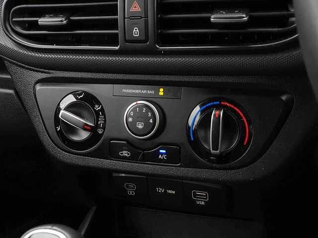 Hyundai i10 1.0 [63] Advance 5dr [Nav]