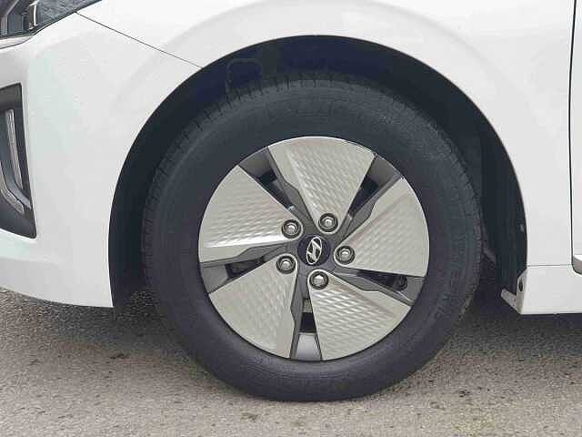 Hyundai Ioniq 1.6 GDi Hybrid Premium 5dr DCT