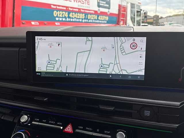 Hyundai Santa Fe 1.6 TGDi Hybrid Calligraphy 5dr 4WD Auto [6 Seats]
