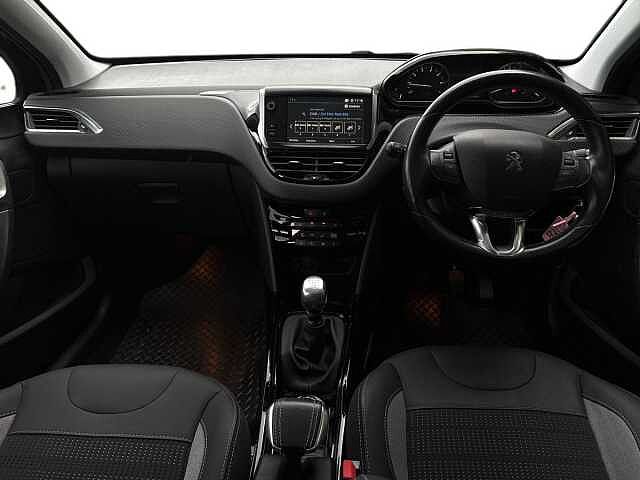 Peugeot 2008 1.2 PureTech 110 Allure Premium 5dr Black