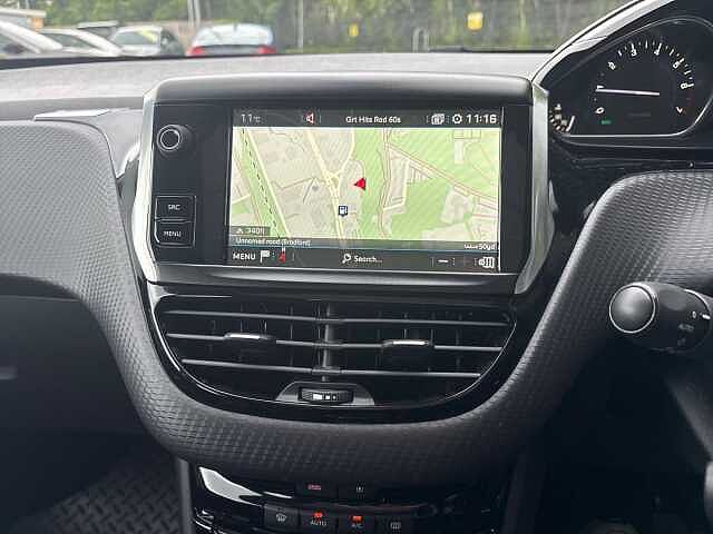 Peugeot 2008 1.2 PureTech 110 Allure Premium 5dr Black